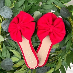 Red bow sandals ♥️